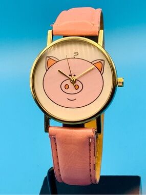 Women’s Fashion Quartz Wristwatch Pink Pig Motif Faux Leather Works New Battery
